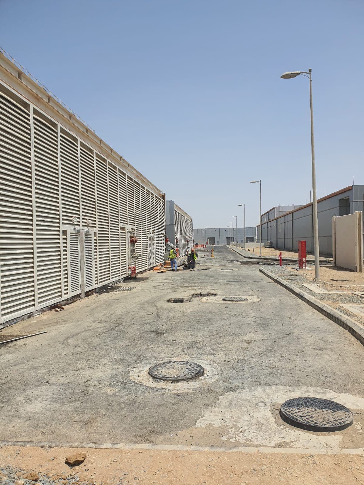أعمال طرق وأرصفة وإنارة — 4