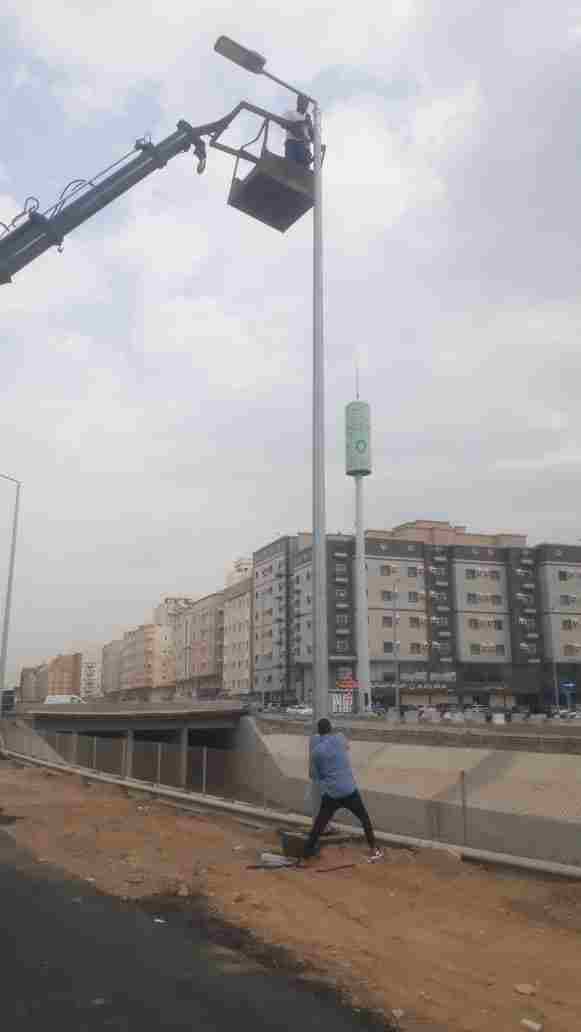 أعمال طرق وأرصفة وإنارة — 14